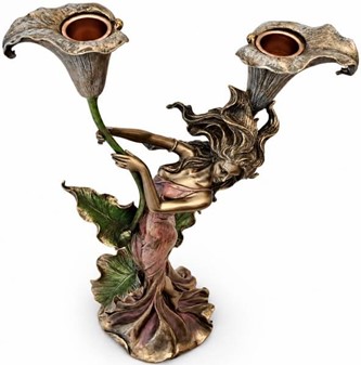 GOD BRYLLUPSGAVE. Art Nouveau lysestage - figur, en kvinde med lilje