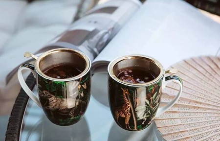PORCELÆN KRUS. Savanne Kaffe: Vilde Dyr på Dine Krus