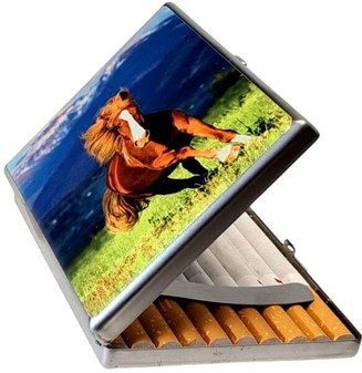 Smuk Hest i Galop på Metal Cigaretetui - Klassisk Design