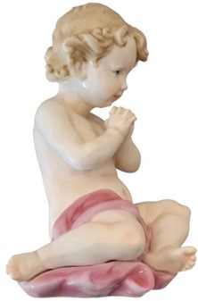 ENGEL FIGUR. Charmerende porcelæn figur. Et symbol på ro og skønhed