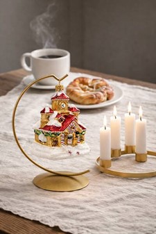 Rådhus på juletræet? Kun i form af en blæst dekorative glas figur