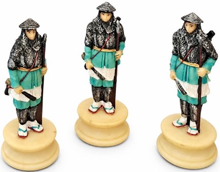FØDSELSDAGSGAVE TIL HAM. Spændende skak med samurai krigere figurer
