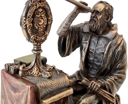 Galileo Galilei Figur. Forvandl dit hjem til et univers af opdagelser