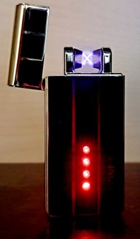 ELEKTRONISK LIGHTER USB. Eksklusiv genopladelig arc lighter i gaveæske