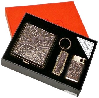 BILLIG GAVE TIL HAM. Lighter og cigaretetui til ham der har alt