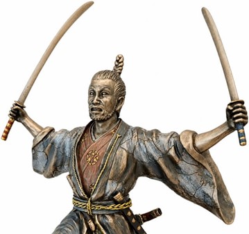 SAMURAI FIGUR. Bronze skulptur af japansk kriger med to sværd