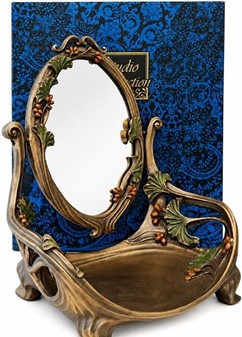 Sminkebord med roterende spejl i Art Nouveau. Til den stilfulde kvinde