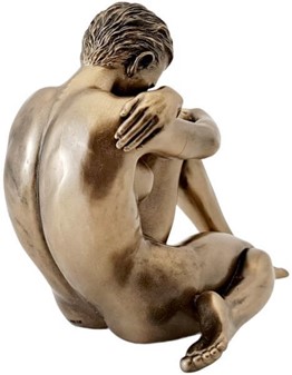 BILLIG KÆRESTE GAVE. Bronze statuette af siddende nøgne kvinde