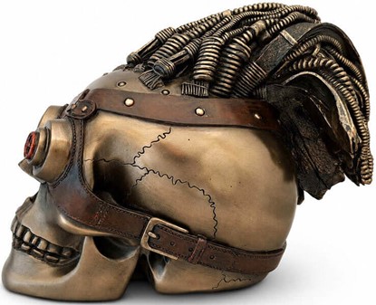 GODE GAVER. Flot Veronese figur af Steampunk kranie med læder hår