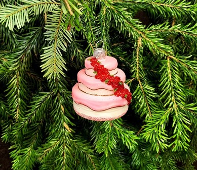 Kageformede julekugle. Magisk jul med skinnende glas juletræskugler