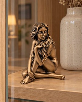 Romantisk bronzefigur. Sensuel kvindeakt i kunstnerisk lille form