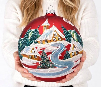 Store julekugler. Juleglaskugle i rød farve med vinterlandskab. Ø 20cm