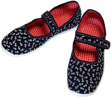 GAVE TIL PIGE. Billige navy sko med gummisål og velcrolukning. 179 kr