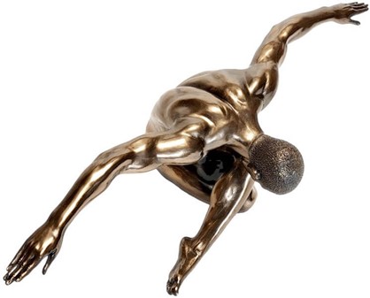 FIGUR MAND. Flot bronzeskulptur af nøgen mand i kunstnerisk stilling