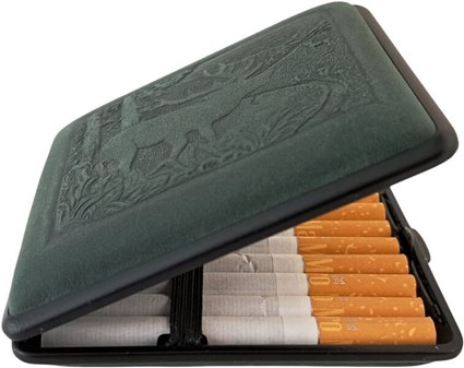 Cigaret etui med præget hjort i læder. Den perfekte gave til jægeren