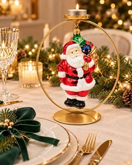 Juletræspynt figurer. Håndlavet glas julemanden med sæk fuld af gaver
