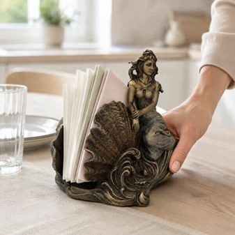 SERVIETHOLDER. Flot Veronese figur i form af en kvinde på en konkylie
