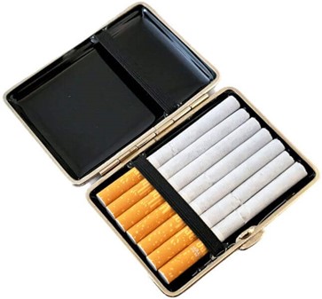 MANDE GAVER. Lille tyske læder cigaretetui til standard cigaretter