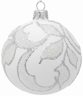 Polske hvide julekugler dekoreret med blade i sølvglitter. 8 cm/6 stk