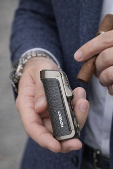 Bedste cigar lighter. Stormlighter med tredobbelt flamme, cigar punch