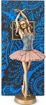 BALLERINA FIGUR. Danserinde figur som romantisk gave til hende