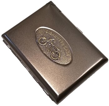 BILLIGE GAVER. Metal cigaretetuier til 20 cigaretter med lighter