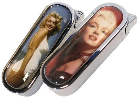 VENINDEGAVER. Metal lighter med Marilyn Monroe billedet,  laveste pris