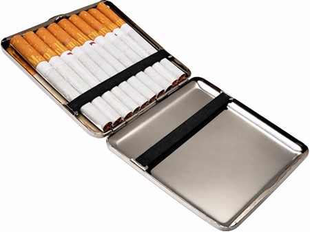 Praktisk tyske metal cigaret etui med et indgraveret F1 racerbil motiv