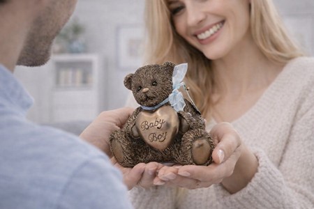 Smuk romantisk bamse figur i bronze – unik gave til hende