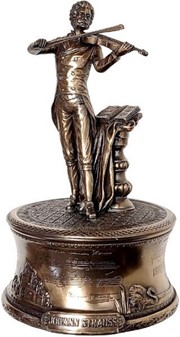 GAVE TIL MORFAR. Bronzefigur i form af musikdåse med Johann Strauss