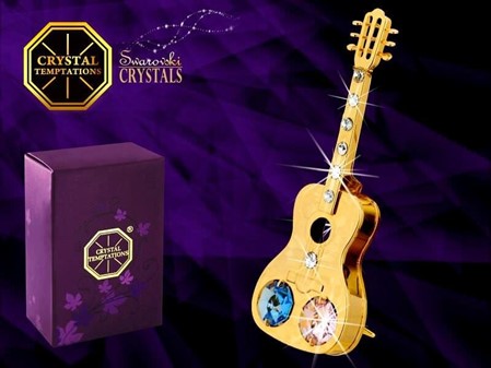 GAVER TIL MUSIKERE. Guitar, guldbelagt figur med Swarovski krystaller