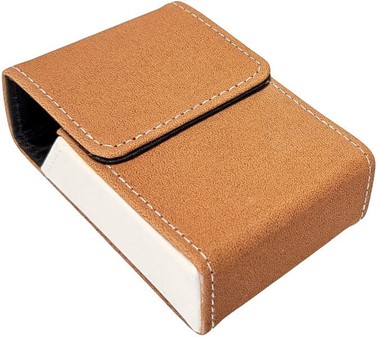 ETUI TIL CIGARETPAKKE. Elegant cigaretetui med magnetisk lukning