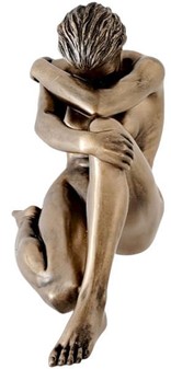 BILLIG KÆRESTE GAVE. Bronze statuette af siddende nøgne kvinde