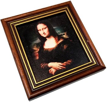 MONA LISA. Smuk miniaturemaleri i ramme med lille staffeli