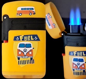 VW Bus T1 Gas Lighter. Ikonisk Gul Dobbelt Jetflamme til Outdoor
