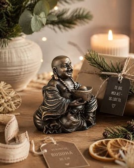 Buddha Figur. Bring held og overskud ind i hjemmet med bronze Buddha