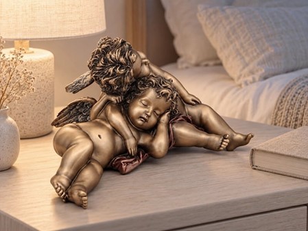 JULEGAVE IDEER TIL HENDE. Smuk bronzefigur af sovende to engle