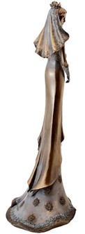 BRYLLUPSFIGUR. Smuk bronze figur af bruden med en bryllupsbuket