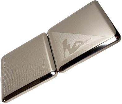BEDSTE GAVER TIL MANDEN. Billig, smuk tysk metal cigaretetui med dame