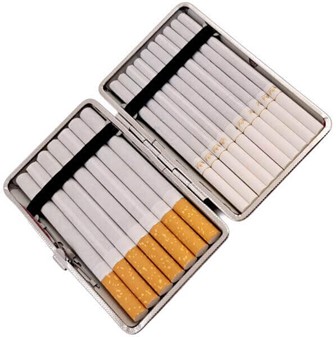 Hvor kan man købe billige cigaretetuier? Lige på Maxgaver. Kun 89 kr