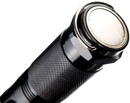 LED arbejdslampe. Kraftfuld værkstedslygte med magnet og SOS-funktion