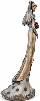 BRYLLUPSFIGUR. Smuk bronze figur af bruden med en bryllupsbuket