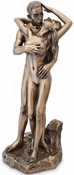 ROMANTISKE FIGURER. Figur af forelsket par i en kærlighed omfavnelse