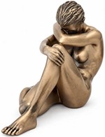 BILLIG KÆRESTE GAVE. Bronze statuette af siddende nøgne kvinde