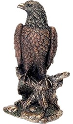 ØRN PÅ EN GREN. Smuk bronze statuette af en stolt fugl