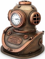 GAVE TIL DYKKER. Unik Veronese figur i form Steampunk dykkerhjelm