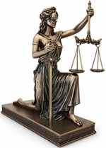 Eksklusiv Justitia figur. Perfekt gave til jurister og nyuddannet